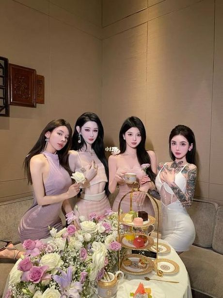 姐妹们的茶话会，甜蜜的姐妹们的茶话会