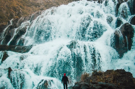 卡拉彼丘(探秘卡拉彼丘：神秘的古代遗址)