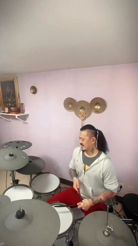 草东鼓手：中国传统艺术的瑰宝