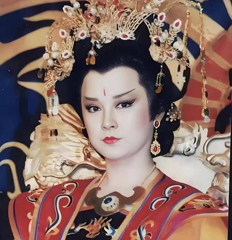 一代女皇武则天潘迎紫：神秘美女背后的故事揭秘