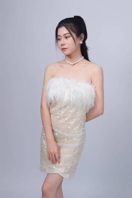 演员杨晓丹，《无声告白》演员杨晓丹亮相红毯