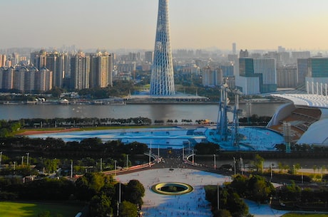 白云机场空港快线(白云机场空港快线:便捷高效的城市交通选择)