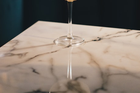 伏特加属于什么酒(伏特加属于什么酒?)
