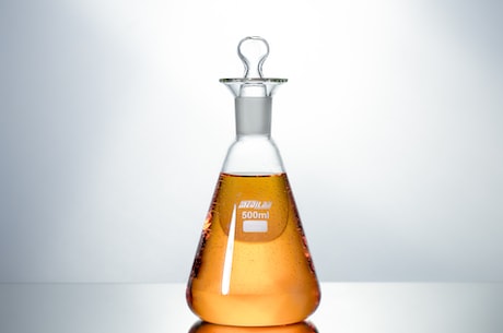 四川省科技厅(四川省科技厅加强科技研发创新，推进产业转型步伐)